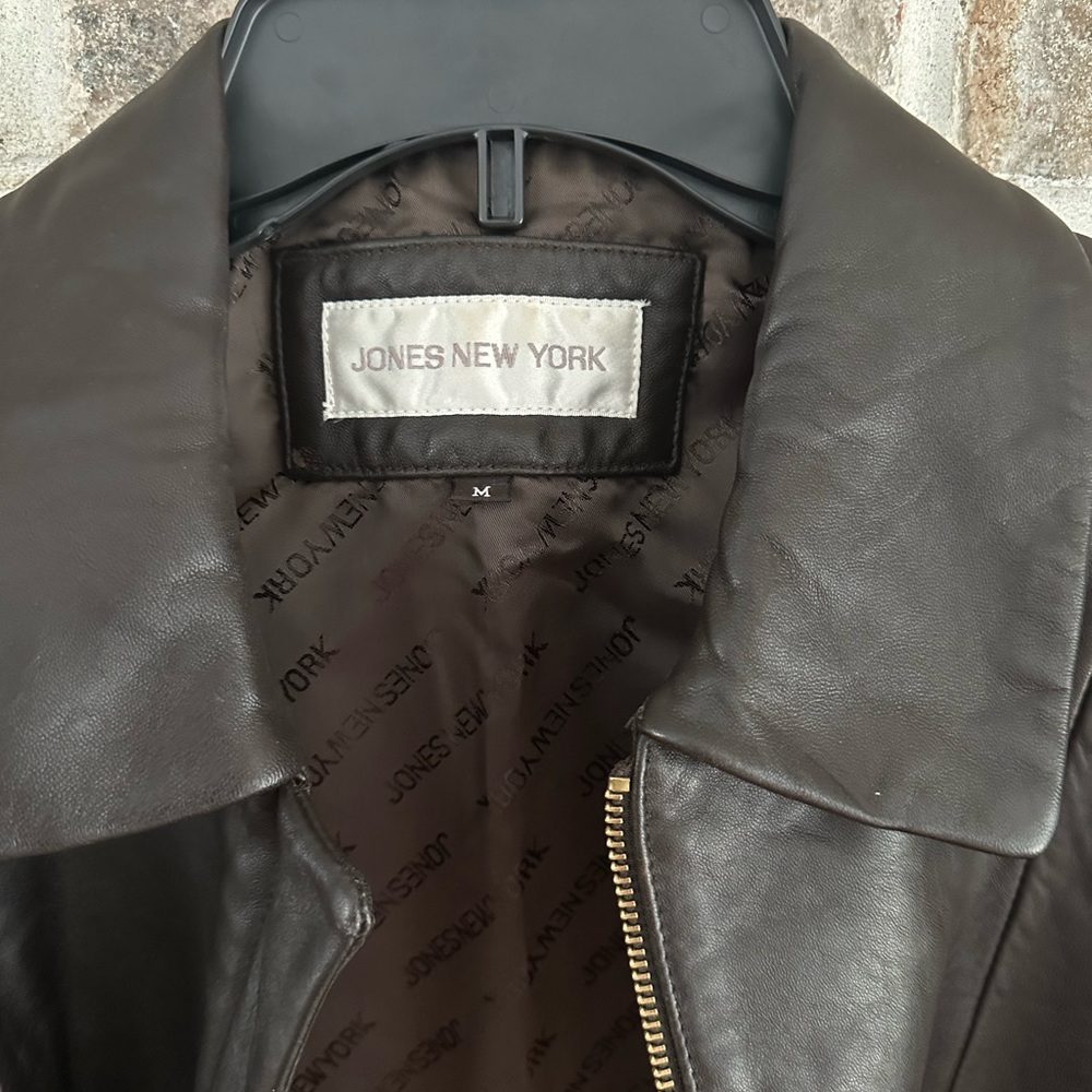Jones New York brown leather jacket woman's size medium